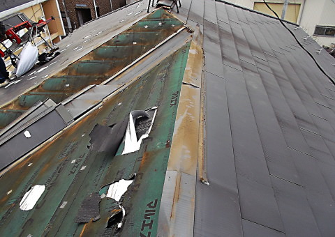ガルバリウム鋼板屋根の最葺き替え
