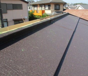 切妻屋根のガルバリウム鋼板屋根、正しい施工法